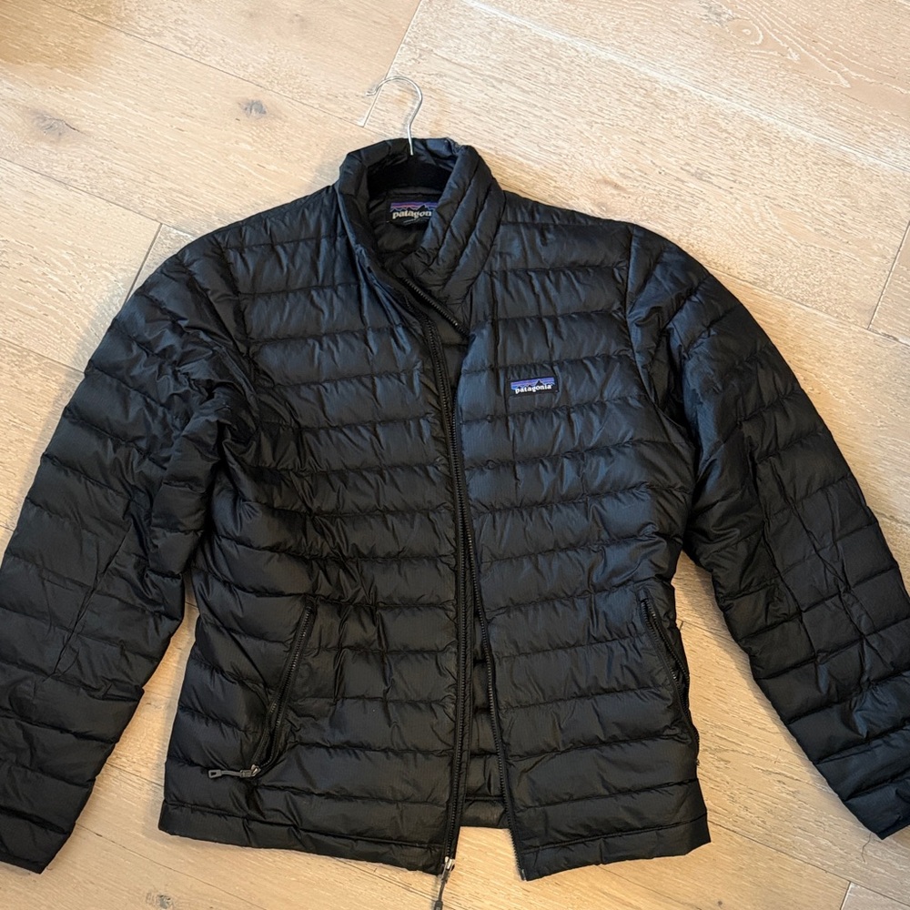 Patagonia Black Down Puffer Jacket Men’s Medium